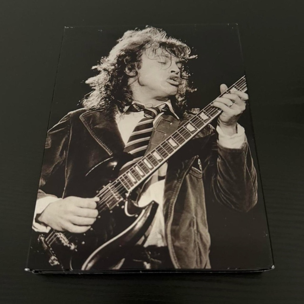 AC/DC Plug Me In DVD 2 Disc Set with insert - Picture 8 of 8